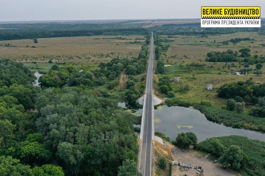 На берегу реки Северского Донца в Чугуеве.Долгосрочная аренда зем. участка для установки автономного модульного домика. Перевага військовим.