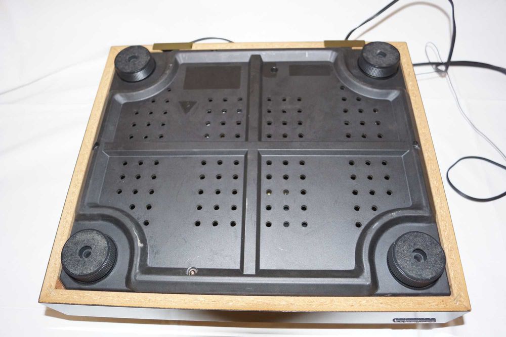 Gramofon Technics SL-MA1
