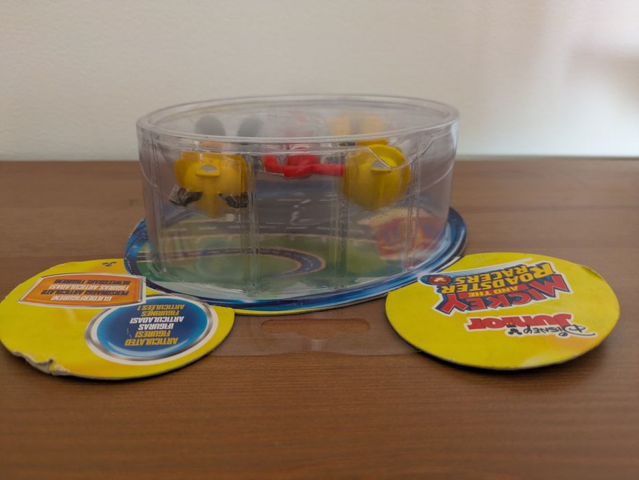 NOVOS e SELADOS - Packs Figuras Disney (Policia e Bombeiros)