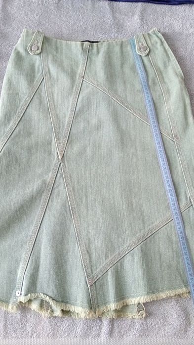 Продам фірмову спідницю MNG!