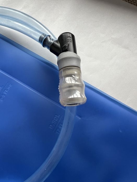 Гідратор, питна система Decathlon 2л