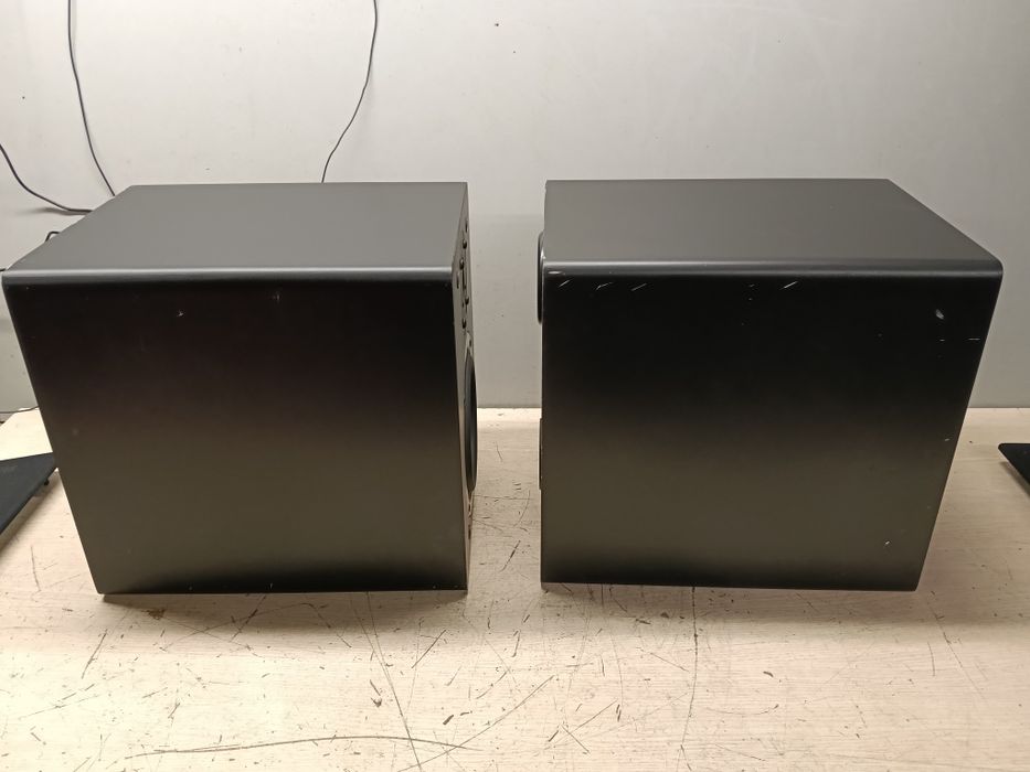 Kolumny Denon SC-F88