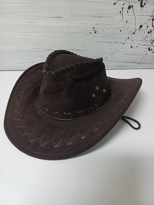 Chapéu de Cowboy preto em camurça