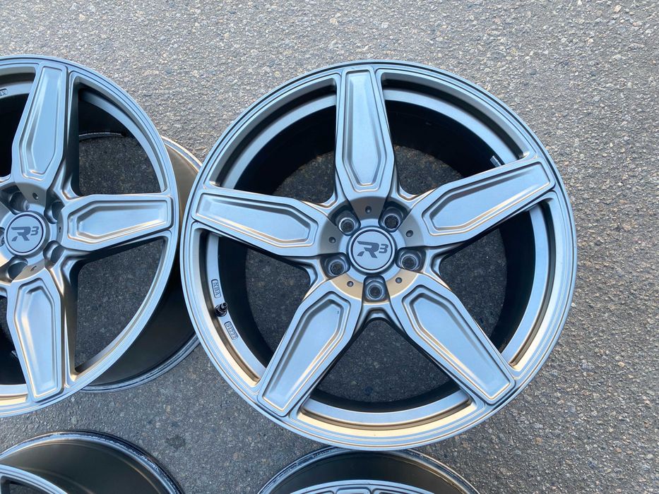 Разноширокие литые диски R 20 5*120 БМВ Х5 BMW F15. R3 Wheels