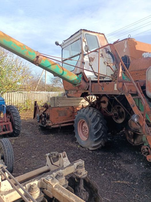 Продам комбайн Ніва