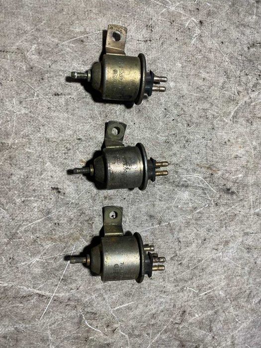 Електромагнітний вакуумний клапан Audi Volkswagen   034906283