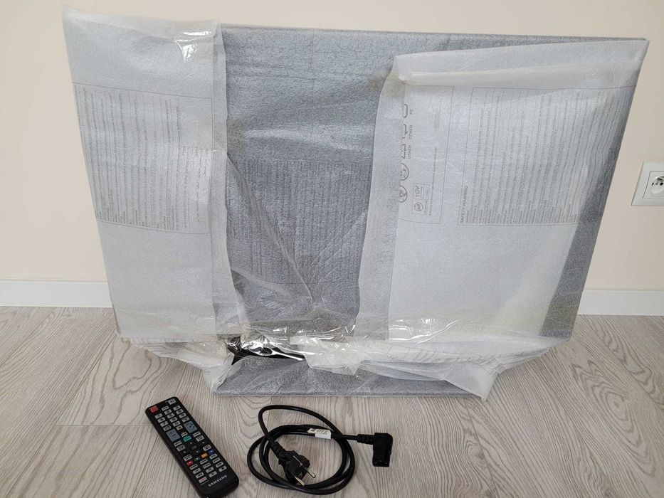 TV Samsung FULL HD 32" - 100% SPRAWNY + Przystawka Google TV 4.0