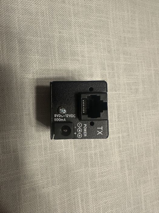 Zestaw Extron – nadajniki/odbiorniki VGA po skrętce (Twisted Pair) + zasilacze