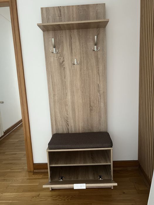 Móvel hall de entrada.