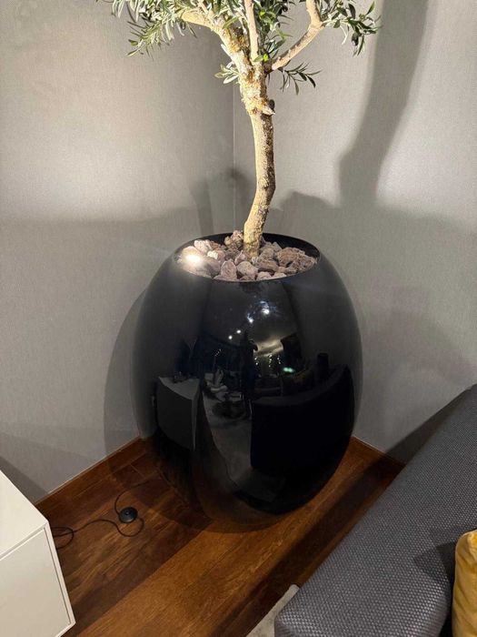 VASO ALTO PRETO COM OLIVEIRA