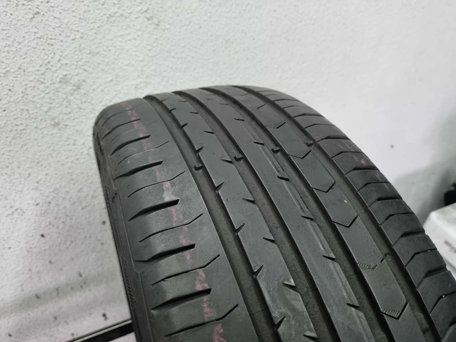 215/60/16 95H Continental ContiPremiumContact 5 D.1323