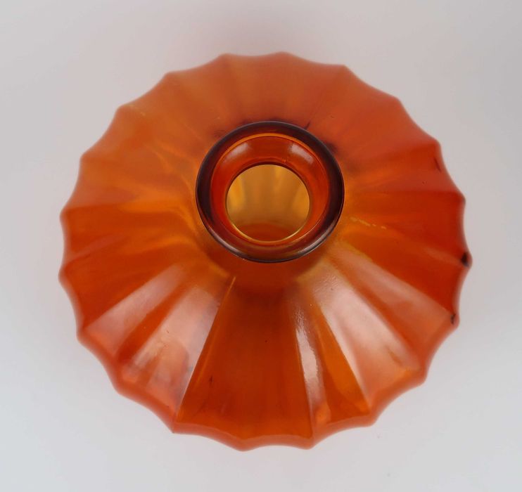 Jarra gomada Art Deco em vidro