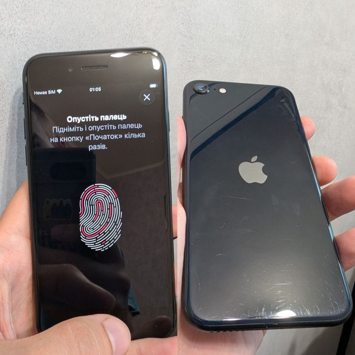 Apple iPhone SE 3 (2022) 64GB Midnight — Neverlock