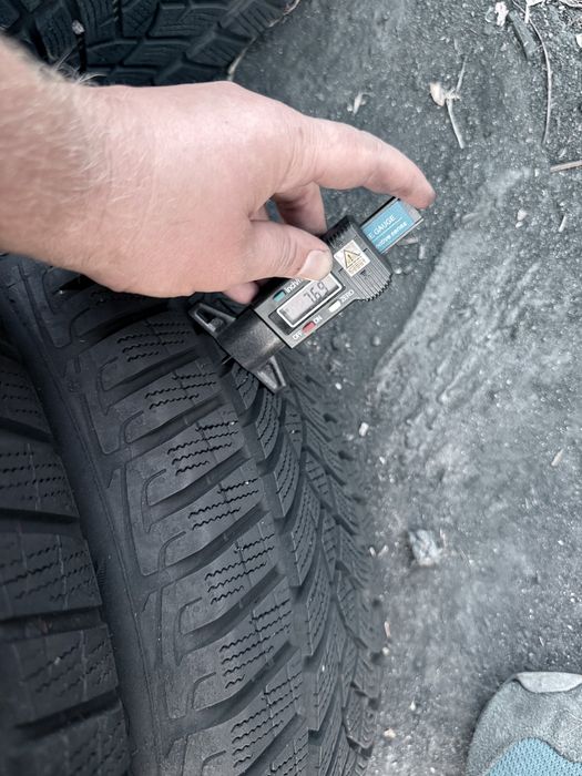 215 55 17 Goodyear Perfomance Gen 1 90% 2024 Шини Зима