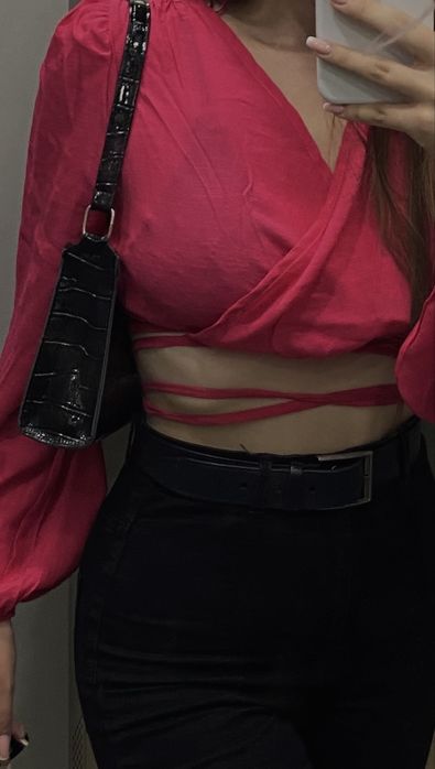 Рожева блуза на запах на завʼязках