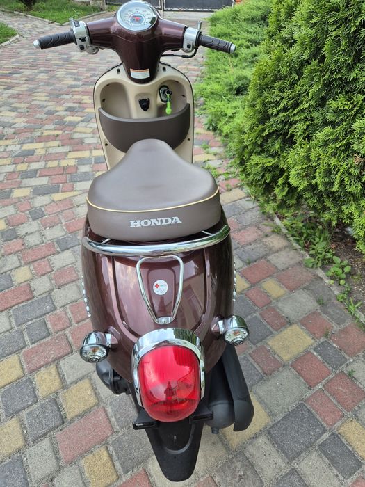 Японський скутер HONDA