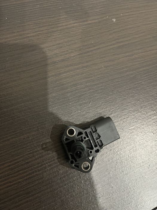 Датчик давления воздуха skoda vw audi 03G906051E