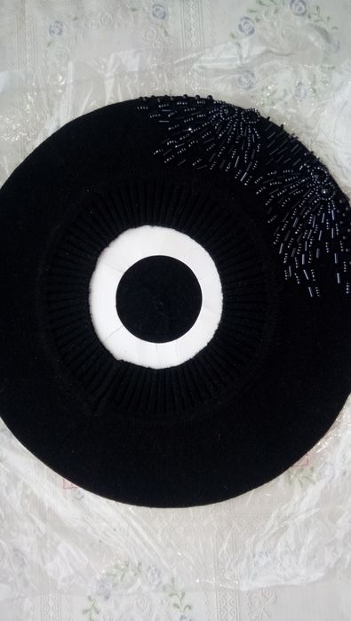 Женский берет,черный