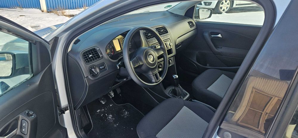 VW POLO 6R - Benzyna - 5 - Drzwi - 158 Tys km - Super Stan !!