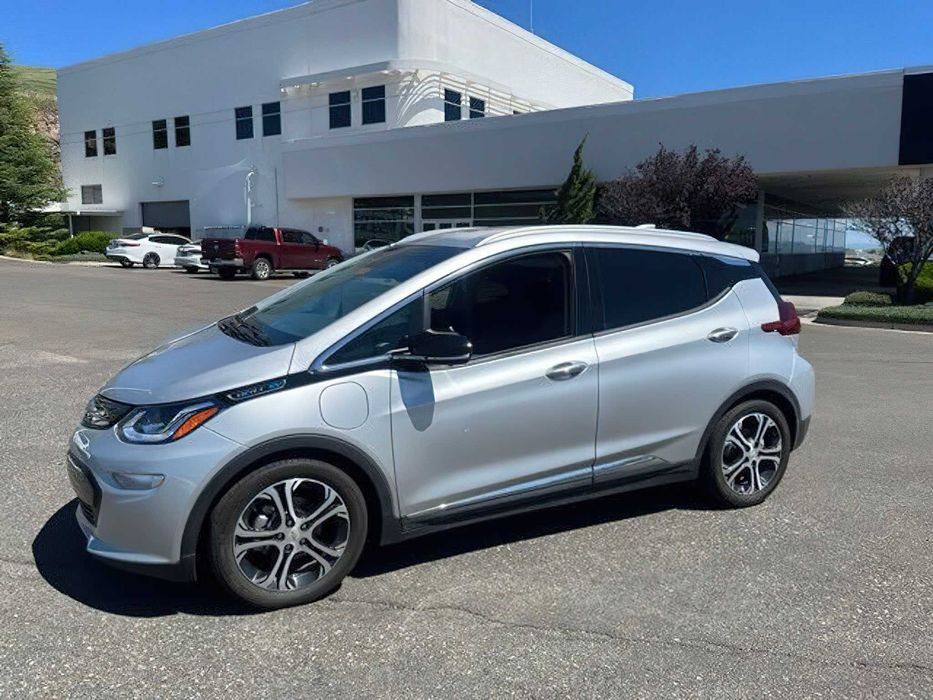 Chevrolet Bolt EV Premier      2021