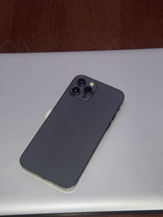 Iphone 12 pro Black 80% Battery