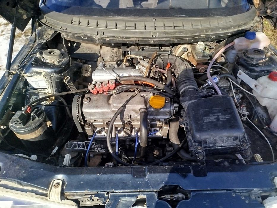 Продам по запчастинах 2111