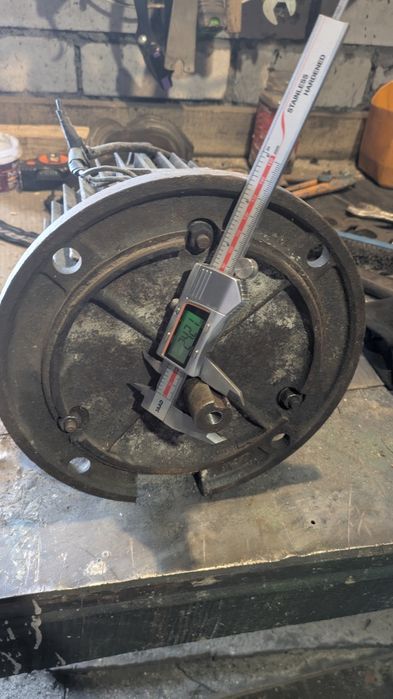 Електродвигун без шильдика