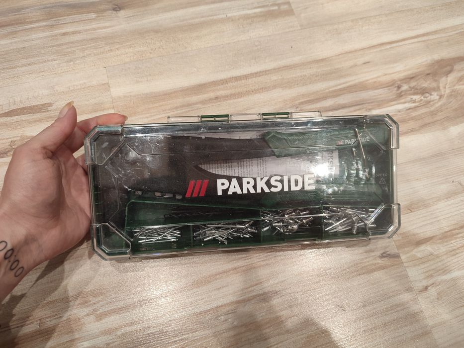 Zestaw nitownica z nutami ręczna Parkside