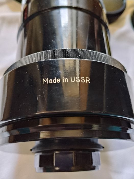 Фотооб'єктив 70 мм