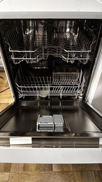 Посудомийна машина BEKO,окремостояча,привезена з Німеччини