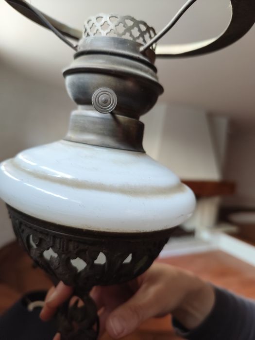 Candeeiro para lamparina de parede antigo