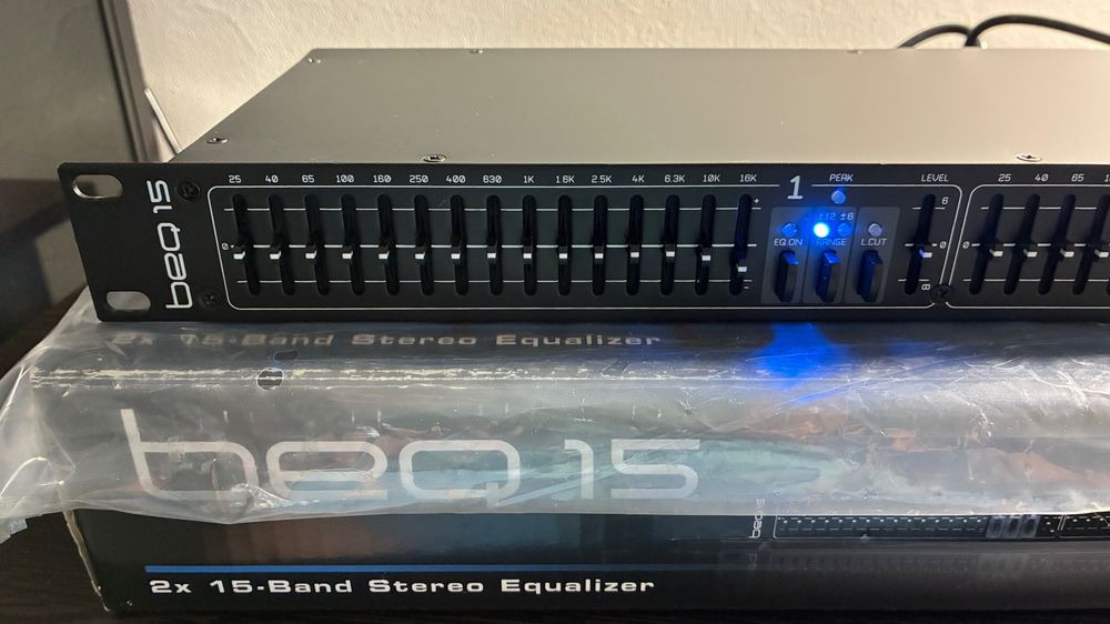 JBSystems BEQ15 Equalizador Estéreo de 15 bandas