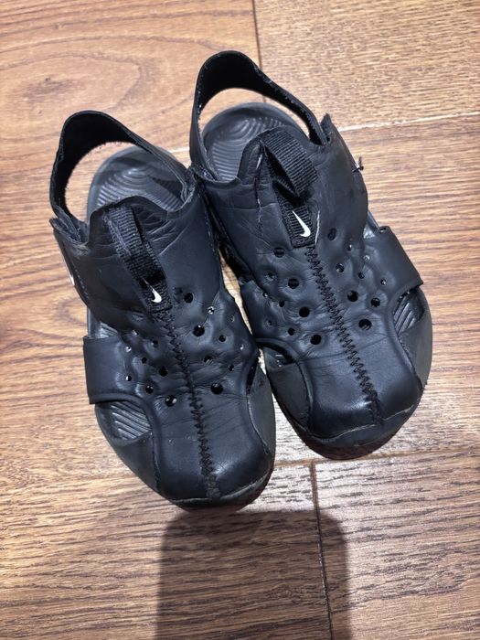 Nike czarne klapki sunray