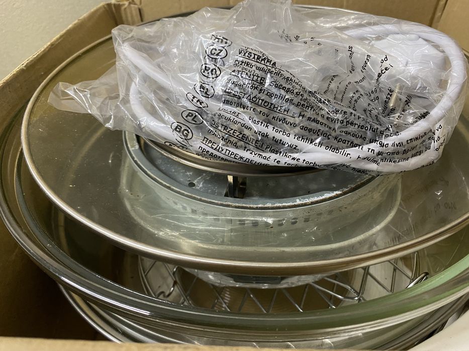 Forno alogeno novo na caixa