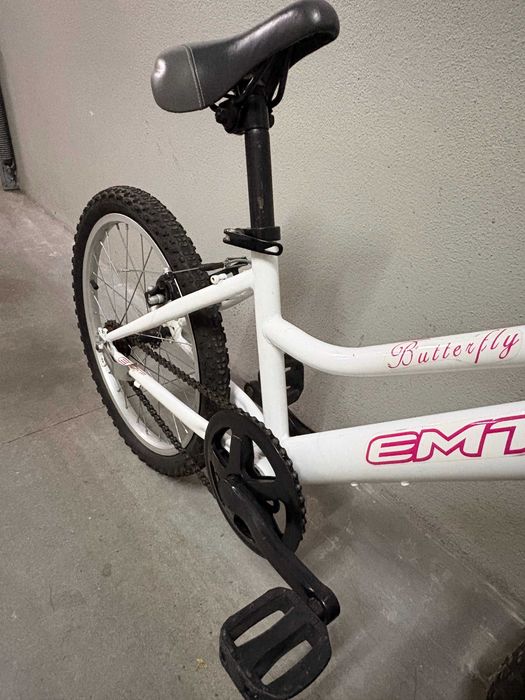 Bicicleta de menina