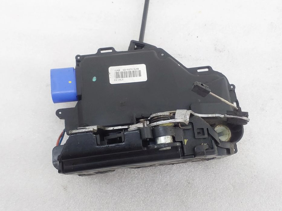 Fechadura / fecho porta frente esquerdo SKODA Octavia II Break (1Z5)