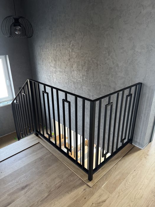 Barierka schodowa szklana metalowa nowoczesna loft