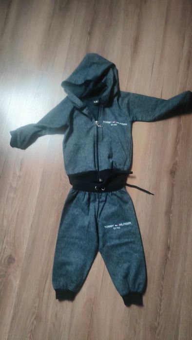 Dress chłopięcy Tommy