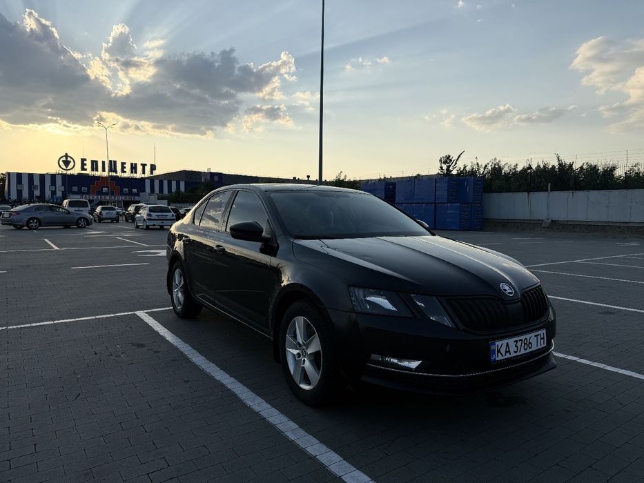 Skoda Octavia 2019 VIN TMBAD2NE4KB007257 фото оголошення 3 з 16
