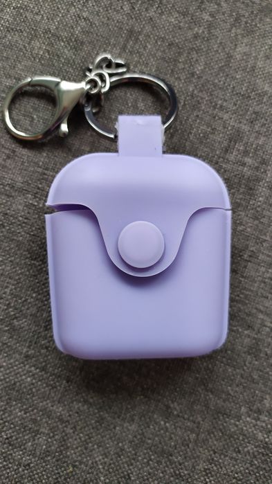 Etui na słuchawki bezprzewodowe, fioletowe z karabińczykiem