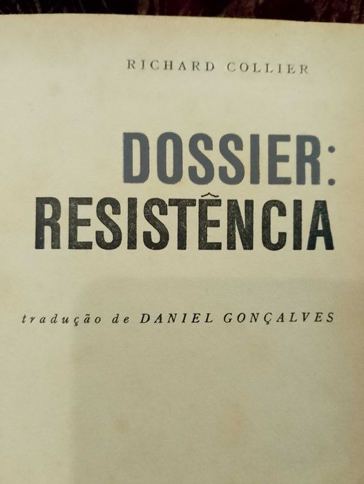 Dossier: Resistência - Richard Collier