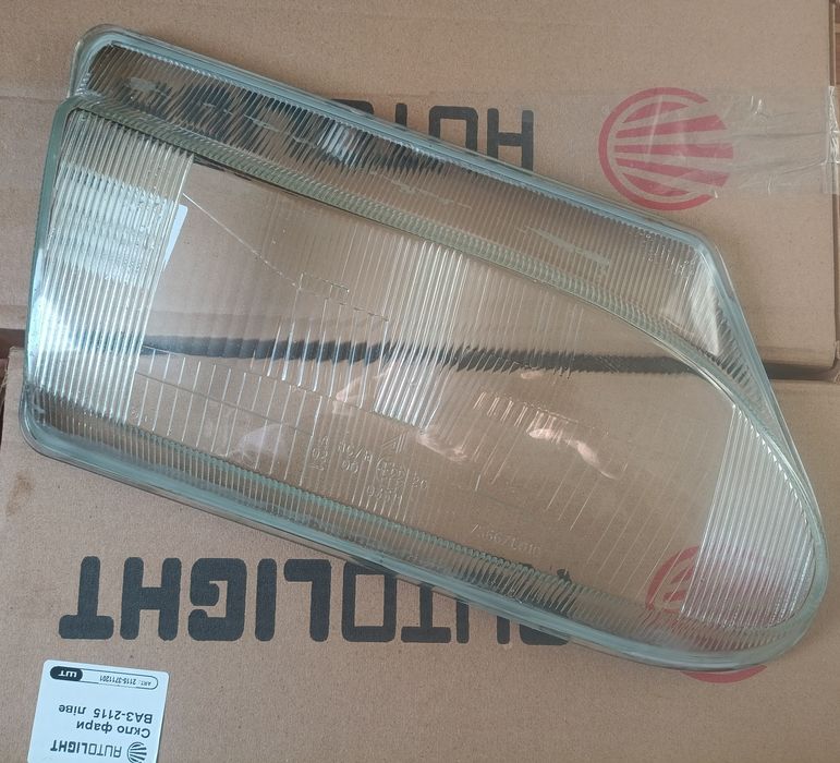 Стекло фары ваз 2113,2114,2115 Bosch оригинал