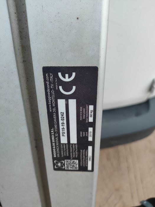 Sprzedam specjalistyczny bagażnik dachowy wraz z osprzętem