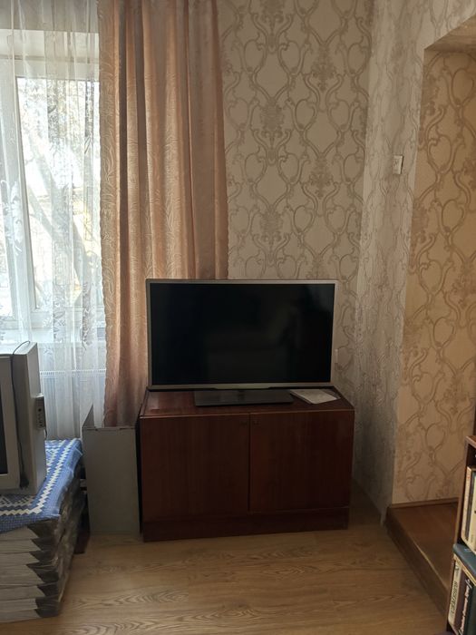 Сдам часть дома  в Ценре 2 комнаты