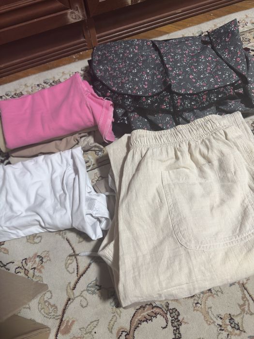 Пакет жіночих вживаних речей, розмір С,М
