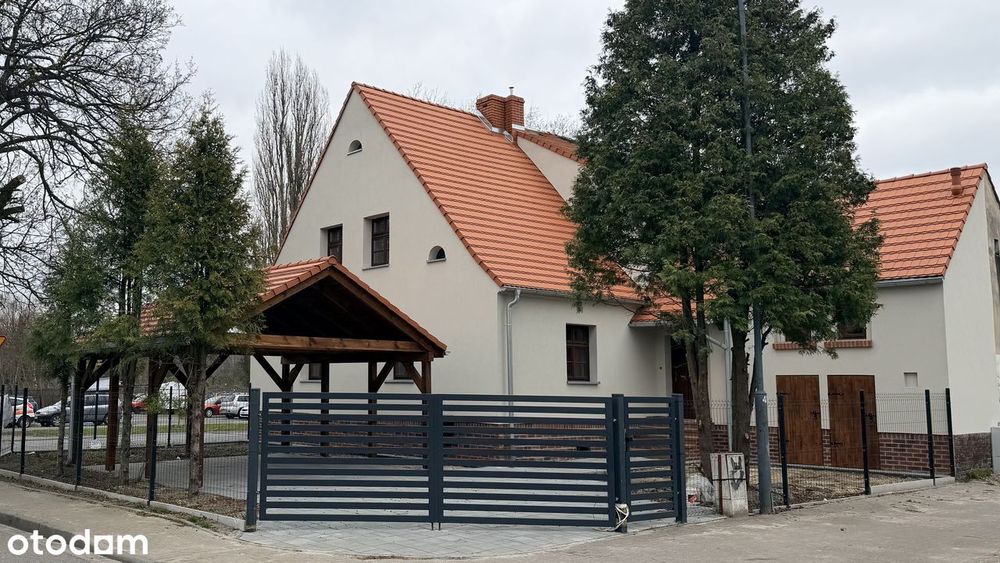 Dom na Giszowcu z wiatą i użytkowym strychem