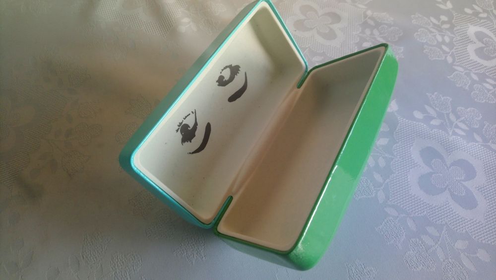 Etui, pudełko na okulary Kate Spade