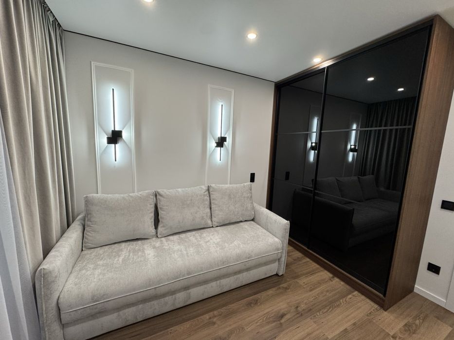 Продаж 2-х кімнатної сучасної квартири