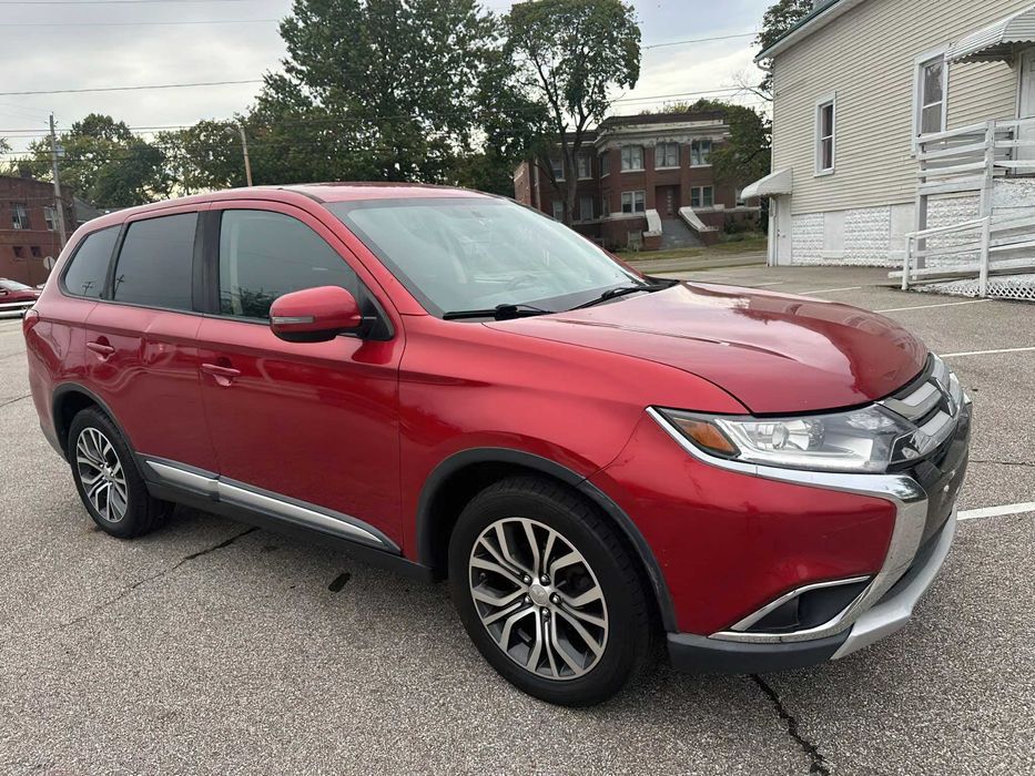 Mitsubishi Outlander SE