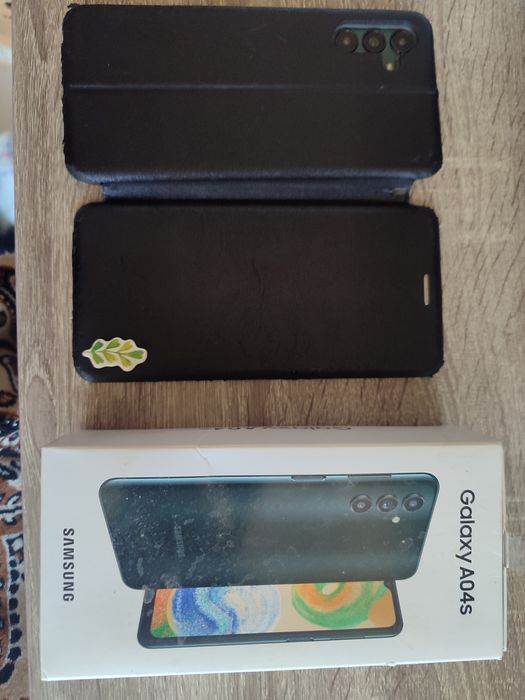 Продам телефон Samsung A04s